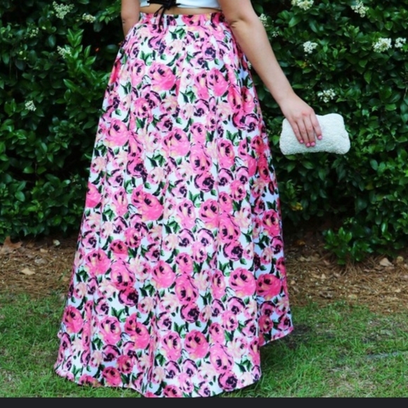 STUNNING FLORAL CRINOLINE PROM/PAGENT SKIRT - Picture 3 of 13